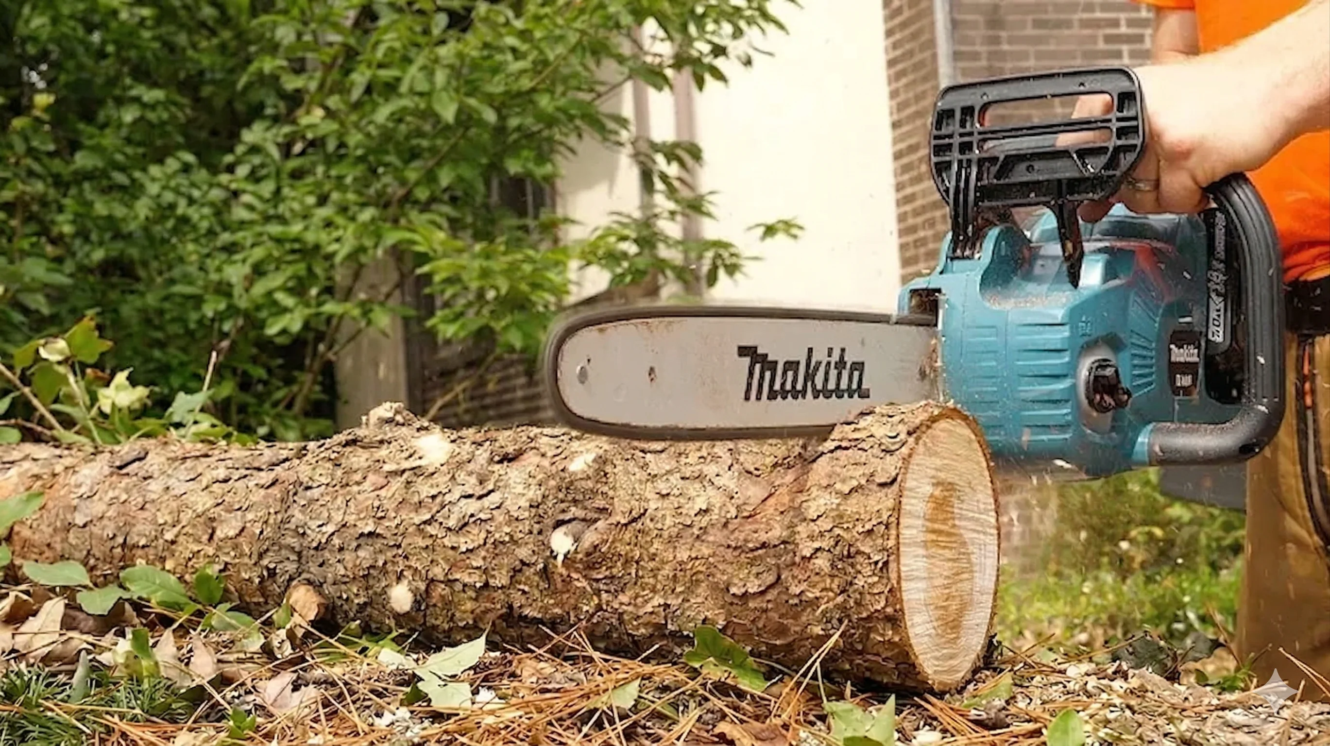 Makita 18V X2 (36V) LXT 14-Inch Chainsaw